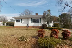 306 S Maple St, McCormick, SC 29835 - Photo 1