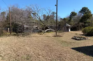 4384 Saxon Dr, Hephzibah, GA 30815 - Photo 11