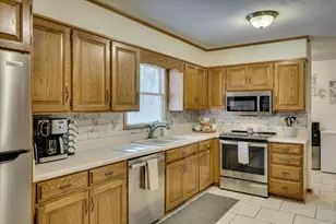 206 Peachtree St, McCormick, SC 29835 - Photo 13