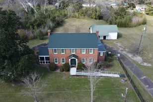 39 E Calhoun St, Wadley, GA 30477 - Photo 3