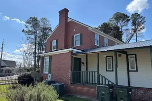 39 E Calhoun St, Wadley, GA 30477 - Photo 13