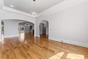 607 W Lake Cir, Martinez, GA 30907 - Photo 7