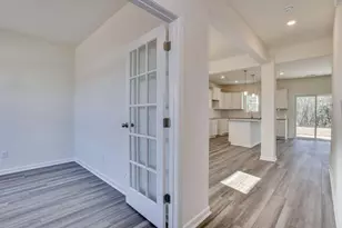 323 Suncrest Ct, Augusta, GA 30906 - Photo 3