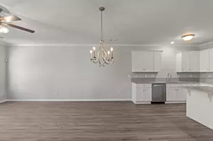 1016 Rosendale Dr, Hephzibah, GA 30815 - Photo 9