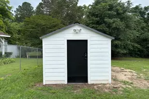 875 Earle St, Thomson, GA 30824 - Photo 5