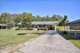 102 Peachtree St, Wrens, GA 30833 - Photo 3