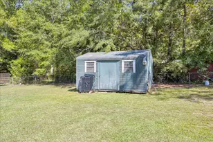 102 Peachtree St, Wrens, GA 30833 - Photo 35