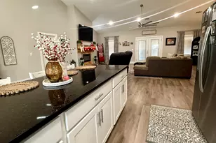 169 E Sheppard St, Stapleton, GA 30823 - Photo 9