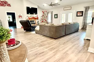 169 E Sheppard St, Stapleton, GA 30823 - Photo 17