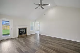 8850 Snelling Dr, Aiken, SC 29803 - Photo 9