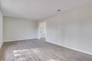 2101 Rosier Rd, Augusta, GA 30906 - Photo 9