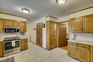 206 Peachtree St, McCormick, SC 29835 - Photo 17