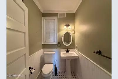 39 E Calhoun Street, Wadley, GA 30477 - Photo 27