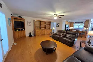 335 W Sheppard St, Stapleton, GA 30823 - Photo 9