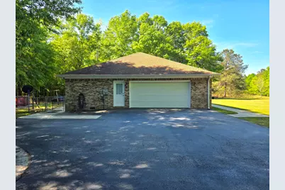 335 W Sheppard Street, Stapleton, GA 30823 - Photo 5