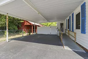 275 Johnson St, Warrenton, GA 30828 - Photo 5
