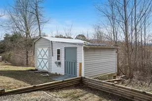 283 Bobcat Ln, Warne, NC 28909 - Photo 35