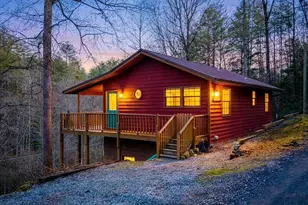 608 Hilltop Ln, Murphy, NC 28906 - Photo 1