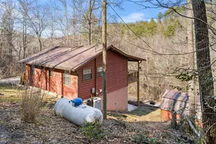 608 Hilltop Ln, Murphy, NC 28906 - Photo 21