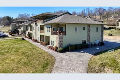 1649D Lakeview Drive, Young Harris, GA 30582 - Photo 27