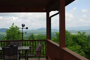 1013 Buck Ridge Dr, Murphy, NC 28906 - Photo 11