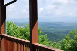 1013 Buck Ridge Dr, Murphy, NC 28906 - Photo 1