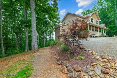 1706 Deer Valley Drive, Warne, NC 28909 - Photo 3