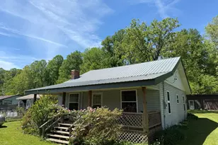 110 Fisher St, Andrews, NC 28901 - Photo 3