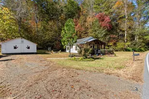 3391 Candy Mountain Rd, Murphy, NC 28906 - Photo 9