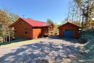 124 Hideout Ln, Murphy, NC 28906 - Photo 1