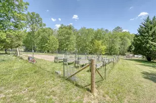1059 Pleasant Hill Rd, Murphy, NC 28906 - Photo 3