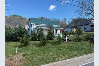 215 Bristol Avenue, Andrews, NC 28901 - Photo 1