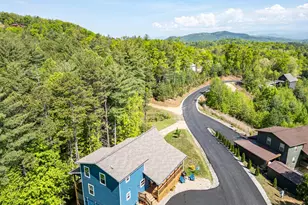 604 Point Overlook Trl, Murphy, NC 28906 - Photo 3