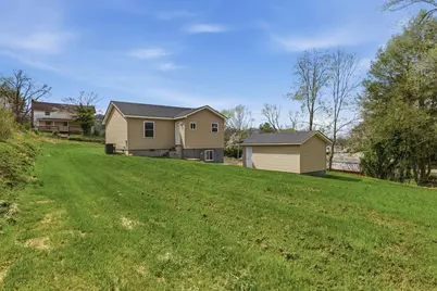 39 Justus, Andrews, NC 28901 - Photo 3