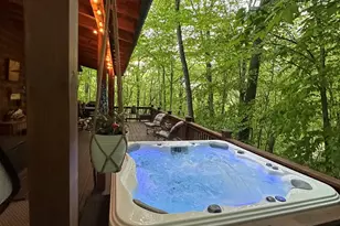 305 Junaluska Rd, Nantahala, NC 28781 - Photo 9