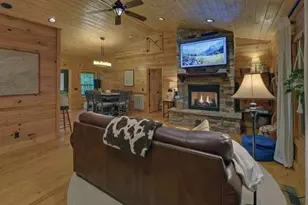 305 Junaluska Rd, Topton, NC 28781 - Photo 9