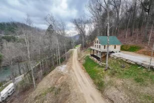 153 Betty Sue Deyton Rd, Robbinsville, NC 28771 - Photo 7