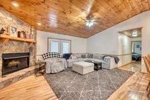 694 Hilltop Rd, Murphy, NC 28906 - Photo 3