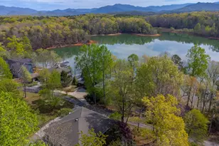 218 Lakeshore Dr, Hayesville, NC 28904 - Photo 7