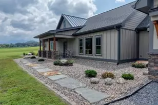 186 Rice Lndg Ct, Hayesville, NC 28904 - Photo 3