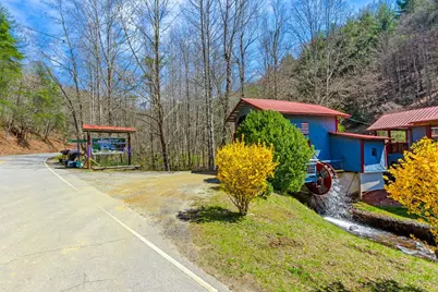 285 Peachtree Mtn Est Road, Murphy, NC 28906 - Photo 3