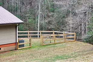245 Sunnie Ln, Murphy, NC 28906 - Photo 31