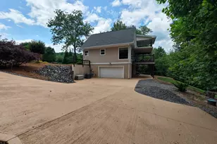 515 Barlow Fields Dr, Hayesville, NC 28904 - Photo 21