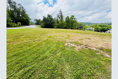 319 Circle Street, Robbinsville, NC 28771 - Photo 7
