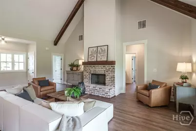 345 Woodfin, Social Circle, GA 30025 - Photo 11