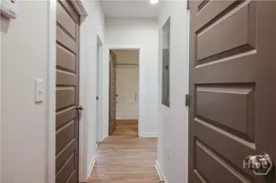 684 W Vincent Dr, Athens, GA 30607 - Photo 9