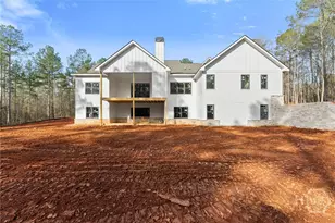305 Harmony Gates Dr, Commerce, GA 30529 - Photo 3
