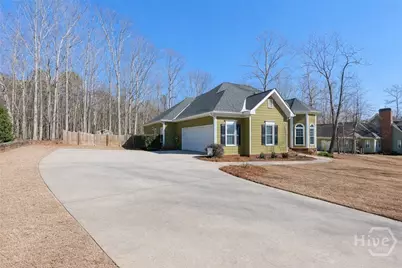 1201 Dove Creek Circle, Winder, GA 30680 - Photo 7