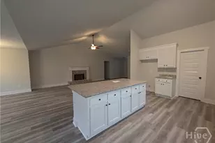 305 Dove Fld Dr, Winder, GA 30680 - Photo 5