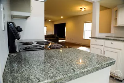 1398 W Hancock Avenue W, Athens, GA 30606 - Photo 11